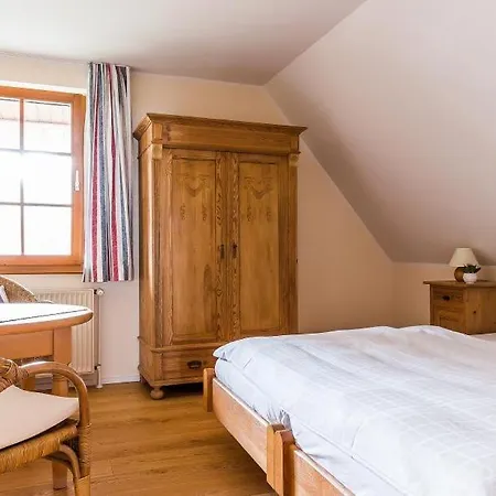 Haus Am Bodden 02 Apartamento *